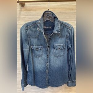 Gap Women's Denim Shirt Jacket - Blue